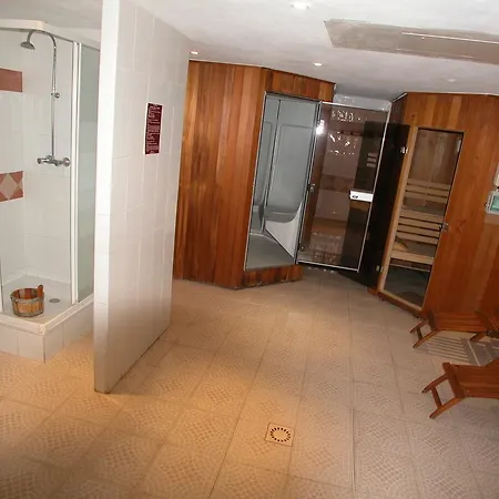 Apartment Paradiso